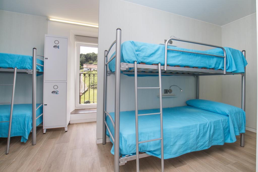 Lekeitio Aterpetxea Hostel Rom bilde